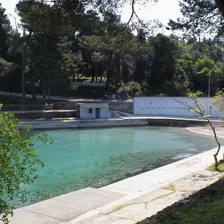 Apartament With A Parking Space Malinska, Krk - 19269 Malinska